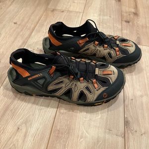 Men's 10 Merrell vibram sole sport sandal